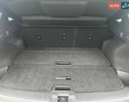 Сірий Ніссан Rogue Sport, об'ємом двигуна 2 л та пробігом 53 тис. км за 15500 $, фото 8 на Automoto.ua