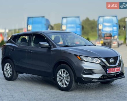 Серый Ниссан Rogue Sport, объемом двигателя 2 л и пробегом 131 тыс. км за 14800 $, фото 2 на Automoto.ua