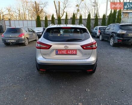 Серый Ниссан Rogue Sport, объемом двигателя 2 л и пробегом 85 тыс. км за 15450 $, фото 12 на Automoto.ua