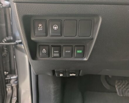 Серый Ниссан Rogue Sport, объемом двигателя 2 л и пробегом 91 тыс. км за 17500 $, фото 7 на Automoto.ua