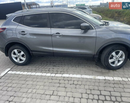 Сірий Ніссан Rogue Sport, об'ємом двигуна 2 л та пробігом 156 тис. км за 16200 $, фото 3 на Automoto.ua