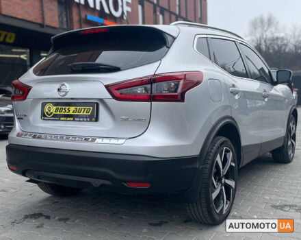 Сірий Ніссан Rogue Sport, об'ємом двигуна 2 л та пробігом 101 тис. км за 19500 $, фото 5 на Automoto.ua