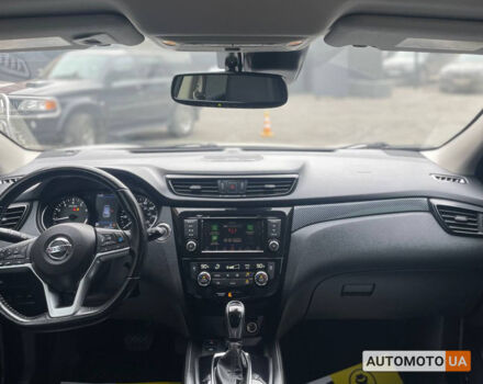 Сірий Ніссан Rogue Sport, об'ємом двигуна 2 л та пробігом 101 тис. км за 19500 $, фото 11 на Automoto.ua