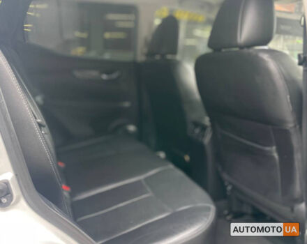 Сірий Ніссан Rogue Sport, об'ємом двигуна 2 л та пробігом 101 тис. км за 19500 $, фото 15 на Automoto.ua