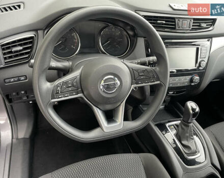 Серый Ниссан Rogue Sport, объемом двигателя 2 л и пробегом 60 тыс. км за 15500 $, фото 8 на Automoto.ua