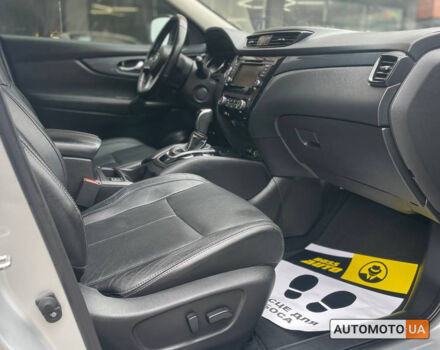 Сірий Ніссан Rogue Sport, об'ємом двигуна 2 л та пробігом 101 тис. км за 19500 $, фото 14 на Automoto.ua