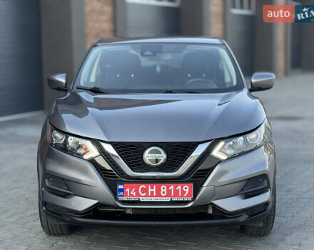 Серый Ниссан Rogue Sport, объемом двигателя 2 л и пробегом 131 тыс. км за 14800 $, фото 1 на Automoto.ua