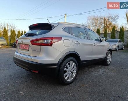 Серый Ниссан Rogue Sport, объемом двигателя 2 л и пробегом 85 тыс. км за 15450 $, фото 11 на Automoto.ua
