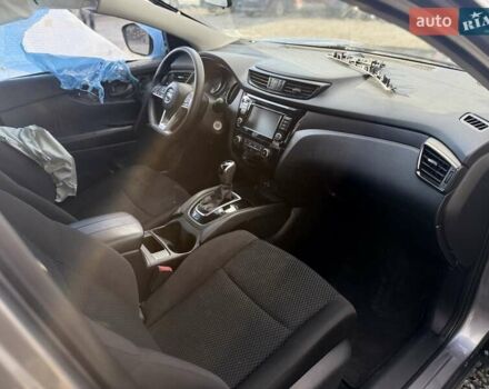 Серый Ниссан Rogue Sport, объемом двигателя 2 л и пробегом 119 тыс. км за 10900 $, фото 7 на Automoto.ua