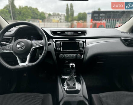 Серый Ниссан Rogue Sport, объемом двигателя 2 л и пробегом 74 тыс. км за 16500 $, фото 11 на Automoto.ua