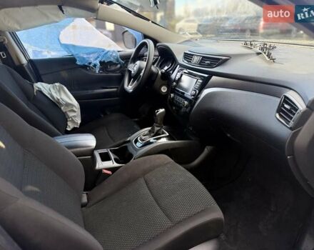 Серый Ниссан Rogue Sport, объемом двигателя 2 л и пробегом 119 тыс. км за 10900 $, фото 8 на Automoto.ua