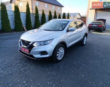 Серый Ниссан Rogue Sport, объемом двигателя 2 л и пробегом 85 тыс. км за 15450 $, фото 2 на Automoto.ua