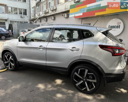 Серый Ниссан Rogue Sport, объемом двигателя 2 л и пробегом 27 тыс. км за 20300 $, фото 6 на Automoto.ua
