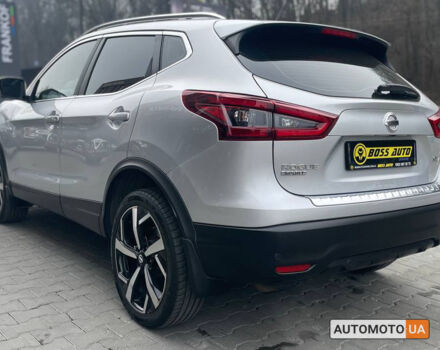 Сірий Ніссан Rogue Sport, об'ємом двигуна 2 л та пробігом 101 тис. км за 19500 $, фото 3 на Automoto.ua