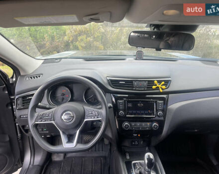 Сірий Ніссан Rogue Sport, об'ємом двигуна 2 л та пробігом 156 тис. км за 16200 $, фото 8 на Automoto.ua