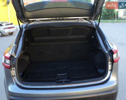 Серый Ниссан Rogue Sport, объемом двигателя 2 л и пробегом 65 тыс. км за 16100 $, фото 24 на Automoto.ua