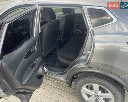 Сірий Ніссан Rogue Sport, об'ємом двигуна 2 л та пробігом 156 тис. км за 16200 $, фото 7 на Automoto.ua