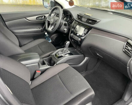 Серый Ниссан Rogue Sport, объемом двигателя 2 л и пробегом 60 тыс. км за 15500 $, фото 9 на Automoto.ua