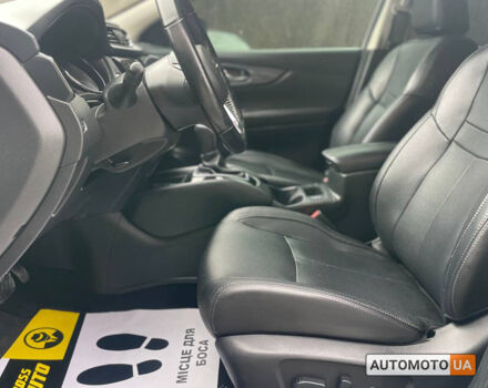 Сірий Ніссан Rogue Sport, об'ємом двигуна 2 л та пробігом 101 тис. км за 19500 $, фото 7 на Automoto.ua