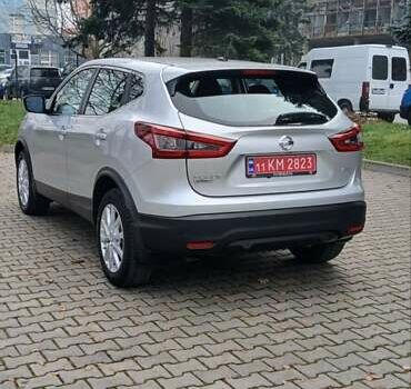 Серый Ниссан Rogue Sport, объемом двигателя 2 л и пробегом 35 тыс. км за 15950 $, фото 21 на Automoto.ua