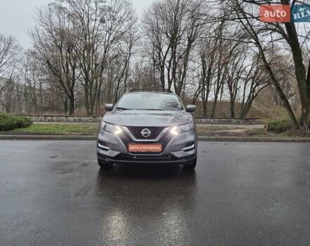 Серый Ниссан Rogue Sport, объемом двигателя 2 л и пробегом 70 тыс. км за 18200 $, фото 2 на Automoto.ua