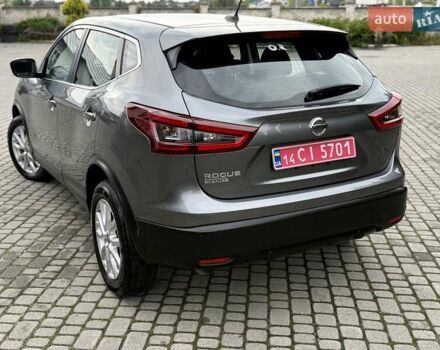 Серый Ниссан Rogue Sport, объемом двигателя 2 л и пробегом 93 тыс. км за 15300 $, фото 15 на Automoto.ua
