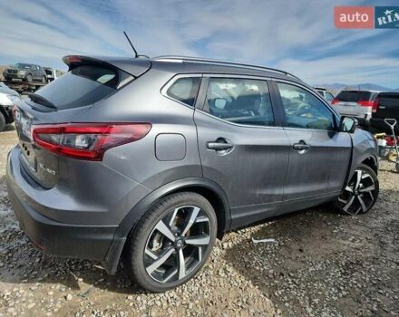 Серый Ниссан Rogue Sport, объемом двигателя 2 л и пробегом 64 тыс. км за 3000 $, фото 2 на Automoto.ua