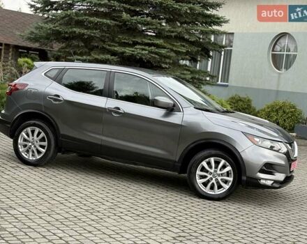 Серый Ниссан Rogue Sport, объемом двигателя 2 л и пробегом 93 тыс. км за 15300 $, фото 25 на Automoto.ua
