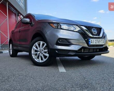 Серый Ниссан Rogue Sport, объемом двигателя 2 л и пробегом 99 тыс. км за 15999 $, фото 15 на Automoto.ua