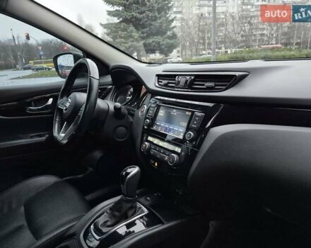 Серый Ниссан Rogue Sport, объемом двигателя 2 л и пробегом 70 тыс. км за 18200 $, фото 22 на Automoto.ua