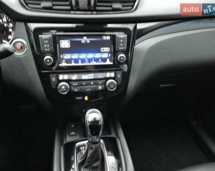 Серый Ниссан Rogue Sport, объемом двигателя 2 л и пробегом 70 тыс. км за 18200 $, фото 19 на Automoto.ua