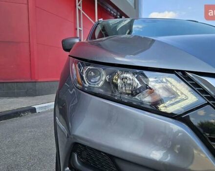 Серый Ниссан Rogue Sport, объемом двигателя 2 л и пробегом 99 тыс. км за 15999 $, фото 8 на Automoto.ua