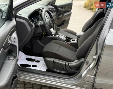 Серый Ниссан Rogue Sport, объемом двигателя 2 л и пробегом 93 тыс. км за 15300 $, фото 49 на Automoto.ua