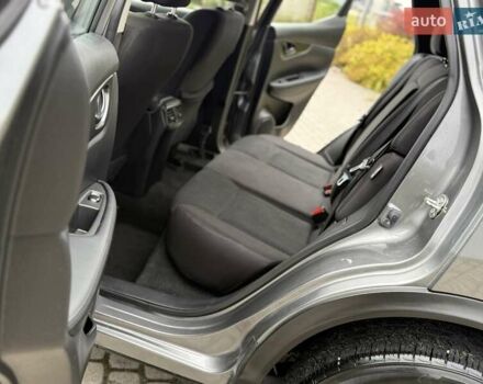 Серый Ниссан Rogue Sport, объемом двигателя 2 л и пробегом 93 тыс. км за 15300 $, фото 58 на Automoto.ua