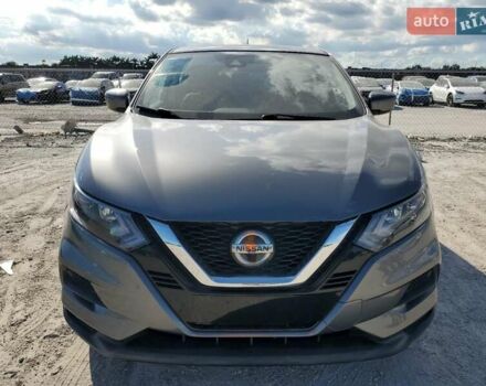 Серый Ниссан Rogue Sport, объемом двигателя 2 л и пробегом 41 тыс. км за 3000 $, фото 4 на Automoto.ua