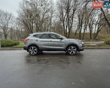 Серый Ниссан Rogue Sport, объемом двигателя 2 л и пробегом 70 тыс. км за 18200 $, фото 3 на Automoto.ua