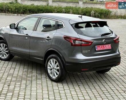 Серый Ниссан Rogue Sport, объемом двигателя 2 л и пробегом 93 тыс. км за 15300 $, фото 14 на Automoto.ua