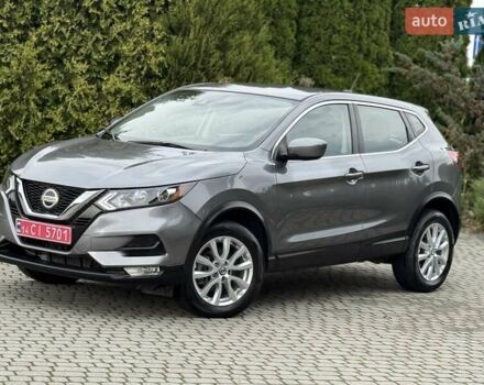 Серый Ниссан Rogue Sport, объемом двигателя 2 л и пробегом 93 тыс. км за 15300 $, фото 6 на Automoto.ua