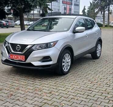 Серый Ниссан Rogue Sport, объемом двигателя 2 л и пробегом 35 тыс. км за 15950 $, фото 16 на Automoto.ua