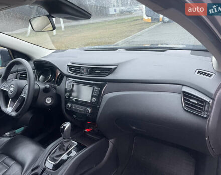 Серый Ниссан Rogue Sport, объемом двигателя 2 л и пробегом 28 тыс. км за 19000 $, фото 6 на Automoto.ua