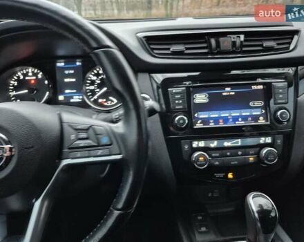 Серый Ниссан Rogue Sport, объемом двигателя 2 л и пробегом 70 тыс. км за 18200 $, фото 18 на Automoto.ua