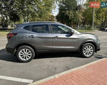 Серый Ниссан Rogue Sport, объемом двигателя 0 л и пробегом 15 тыс. км за 17500 $, фото 8 на Automoto.ua