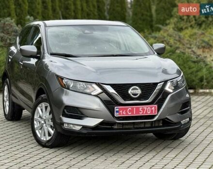 Серый Ниссан Rogue Sport, объемом двигателя 2 л и пробегом 93 тыс. км за 15999 $, фото 41 на Automoto.ua