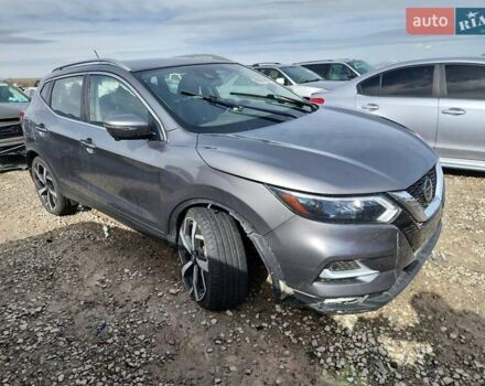 Серый Ниссан Rogue Sport, объемом двигателя 2 л и пробегом 64 тыс. км за 3000 $, фото 3 на Automoto.ua