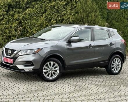 Серый Ниссан Rogue Sport, объемом двигателя 2 л и пробегом 93 тыс. км за 15300 $, фото 7 на Automoto.ua