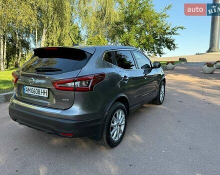 Серый Ниссан Rogue Sport, объемом двигателя 2 л и пробегом 68 тыс. км за 16600 $, фото 1 на Automoto.ua