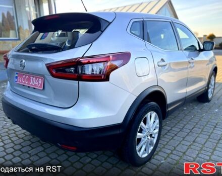 Серый Ниссан Rogue Sport, объемом двигателя 20 л и пробегом 72 тыс. км за 15300 $, фото 2 на Automoto.ua