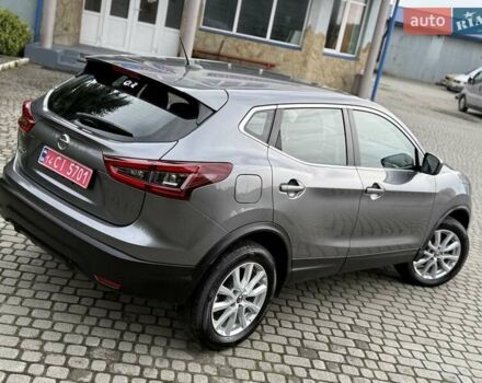 Серый Ниссан Rogue Sport, объемом двигателя 2 л и пробегом 93 тыс. км за 15999 $, фото 60 на Automoto.ua