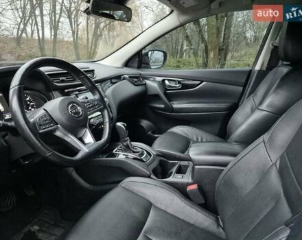 Серый Ниссан Rogue Sport, объемом двигателя 2 л и пробегом 70 тыс. км за 18200 $, фото 11 на Automoto.ua