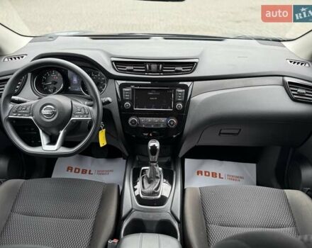 Серый Ниссан Rogue Sport, объемом двигателя 2 л и пробегом 93 тыс. км за 15999 $, фото 99 на Automoto.ua
